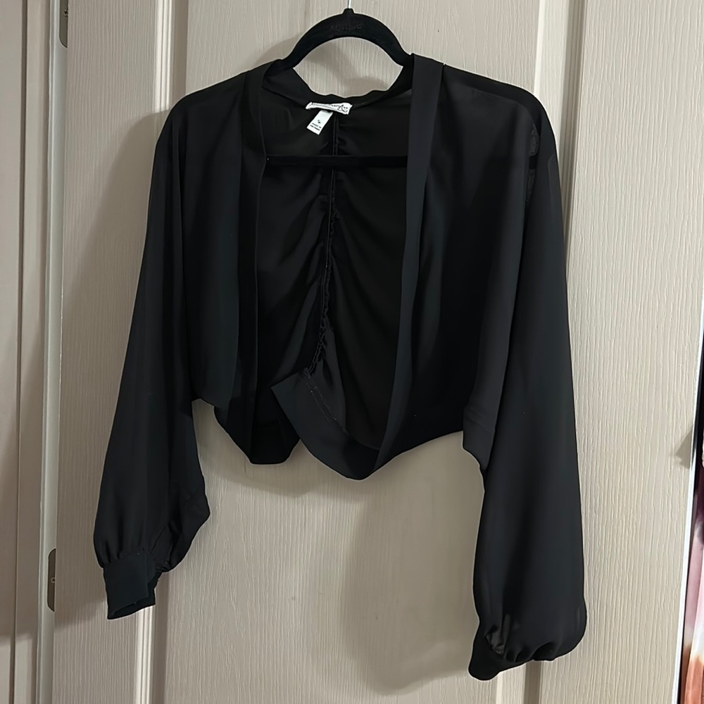 Xtraordinary sheer black shrug